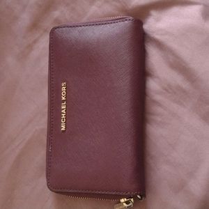 Michael kors wallet
